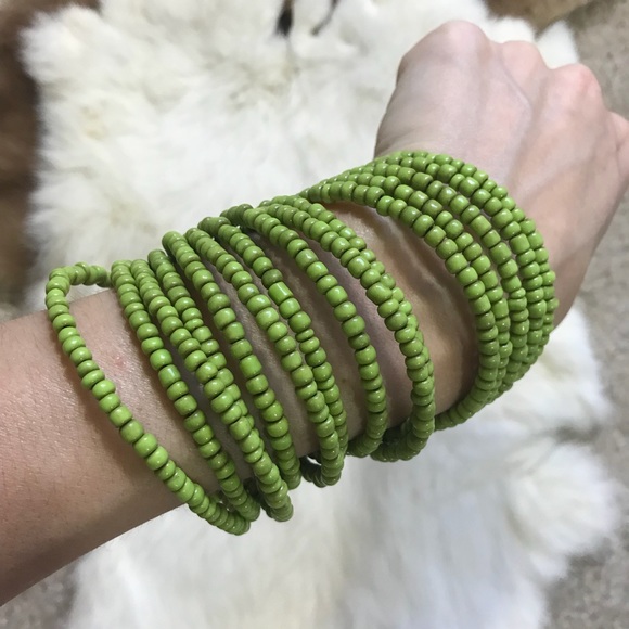 Lime Green Beaded Springy Bracelet - Picture 8 of 9